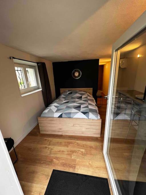 Appartement Studio Avec Jardin Et Stationnements à Bourges Extérieur photo